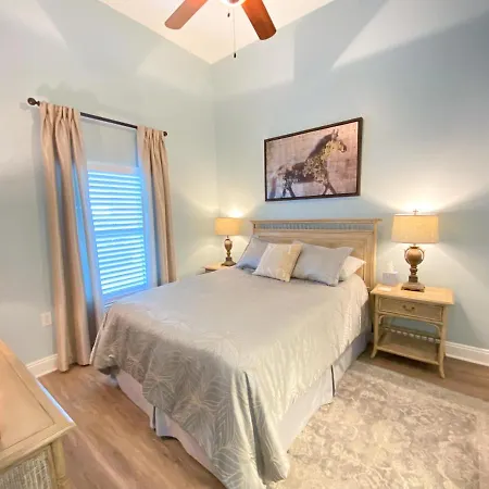 Crystal Shores 203
